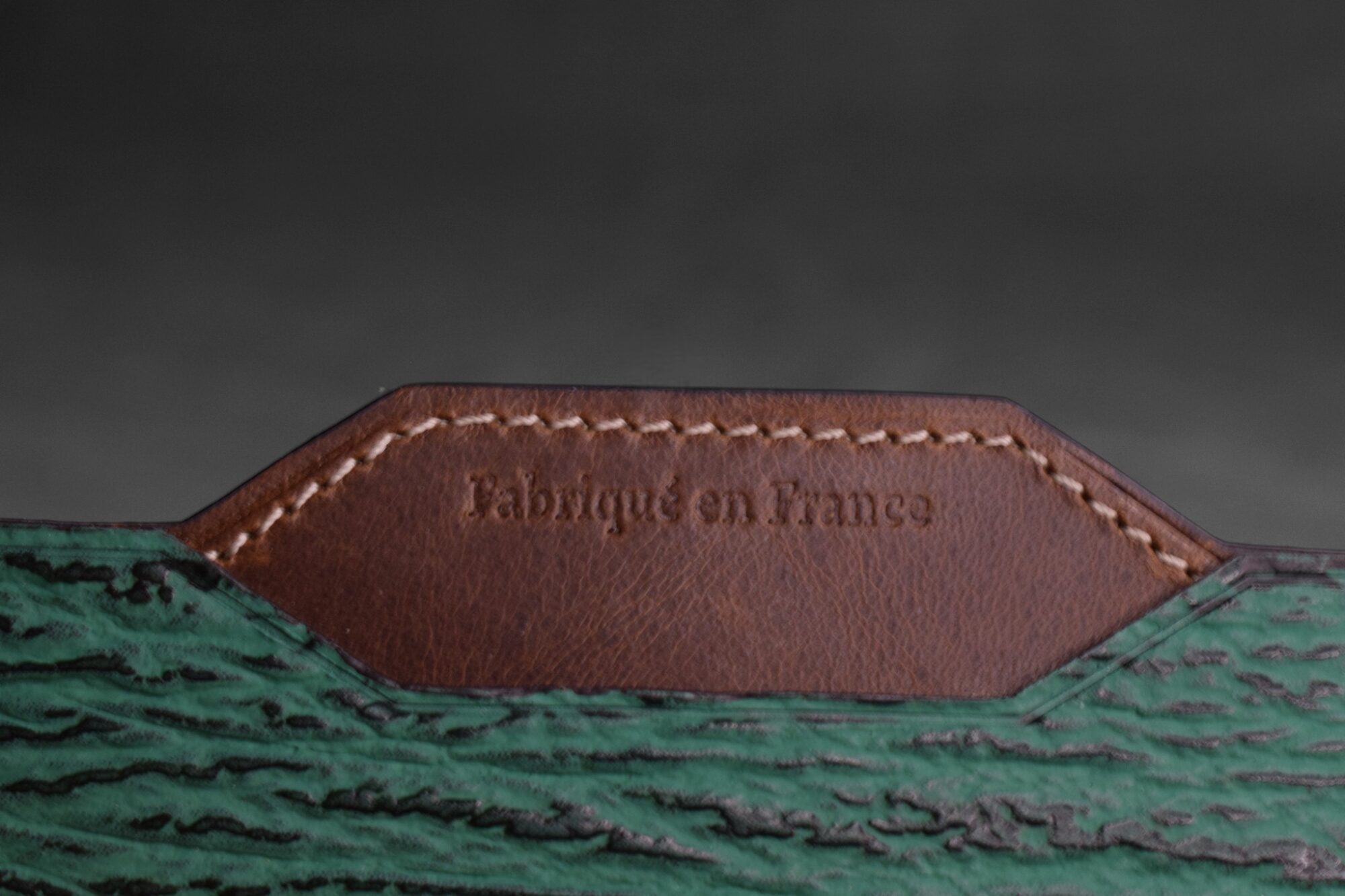 L’Ébène – Cuir de requin – Image 2